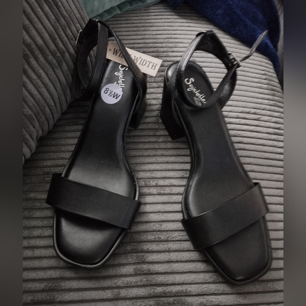 Seychelles Black Women's Sandals